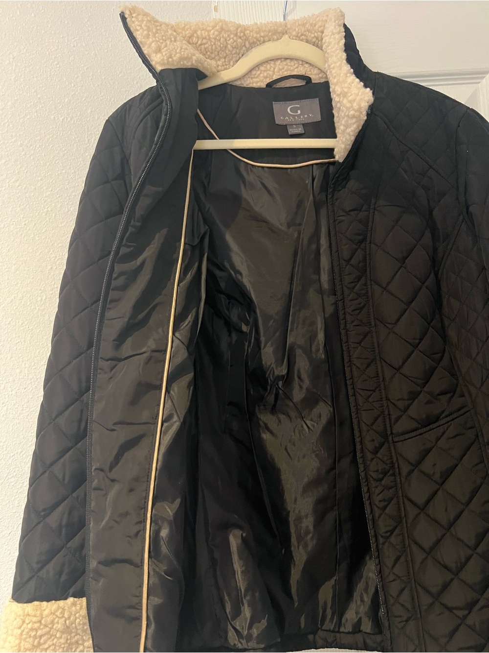 Black Quilted Woman’s Coat with Sherpa Collar